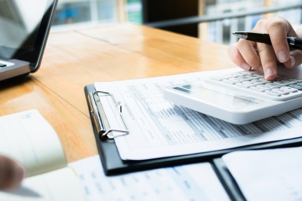 What factors affect costs upon entry into the European regional phase?